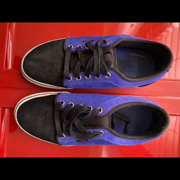 Vans - Picture 2 of 3